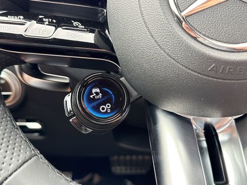 New 2026 Mercedes-Benz C 43 AMG 4MATIC Sedan image 22