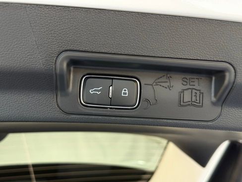 New 2026 Ford Explorer Active w/ Active Comfort Package image 5