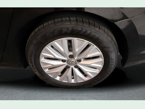 Used 2020 Volkswagen Jetta S w/ Driver Assistance Package image 29