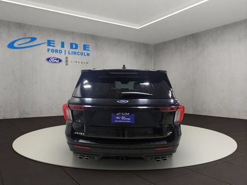 Certified 2025 Ford Explorer ST AWD/4WD image 9