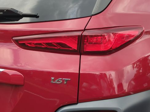 Used 2020 Hyundai Kona Limited FWD image 20