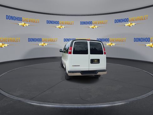 New 2026 Chevrolet Express 3500 LT w/ LT Preferred Equipment Group RWD image 10