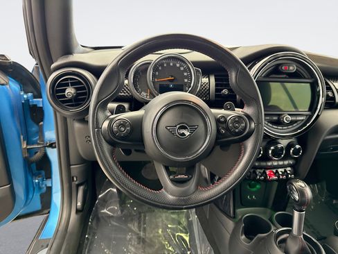 Used 2019 MINI Cooper S image 12