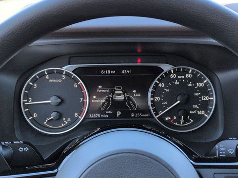 Certified 2023 Nissan Rogue SV image 15