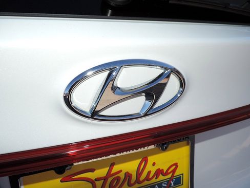 Used 2022 Hyundai Santa Fe Limited image 18