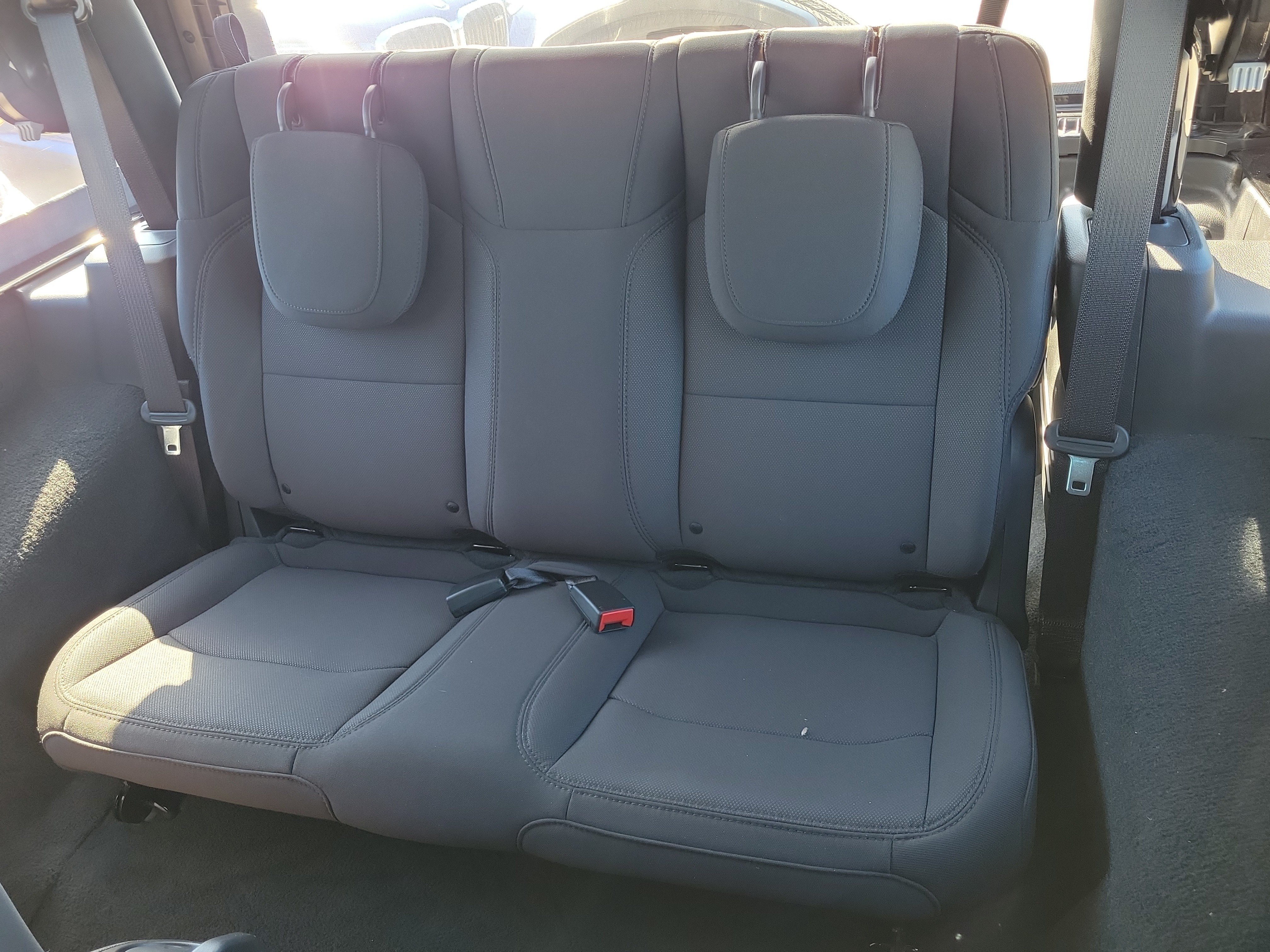 Used 2023 Jeep Wrangler Sport AWD/4WD image 11