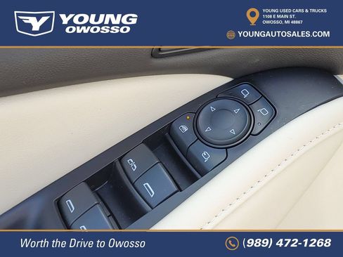 Used 2024 Buick Enclave Avenir w/ Avenir Technology Package AWD/4WD image 28