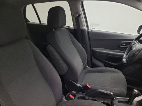 Used 2020 Chevrolet Trax LS w/ Tint and Cruise Package FWD image 21