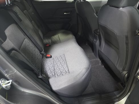 New 2027 Nissan Kicks SV w/ SV Premium Package FWD image 11