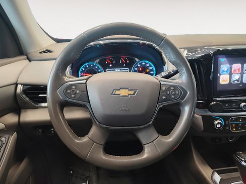 Used 2018 Chevrolet Traverse LT FWD image 14