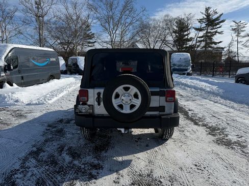 Used 2013 Jeep Wrangler Sport w/ Connectivity Group image 6