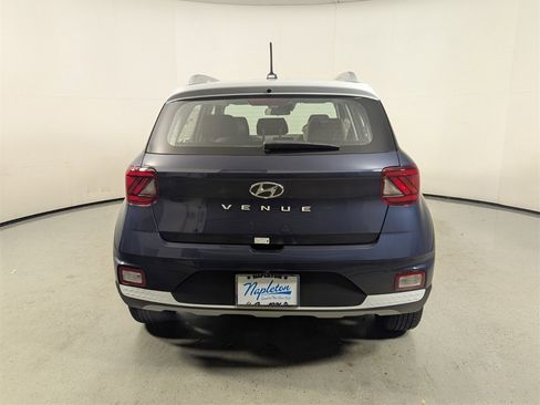 New 2026 Hyundai Venue SEL image 6