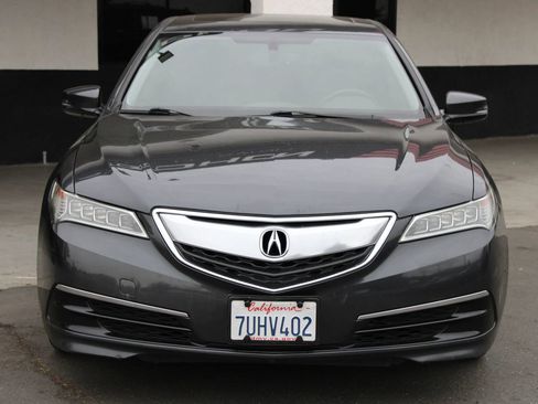Used 2016 Acura TLX image 2