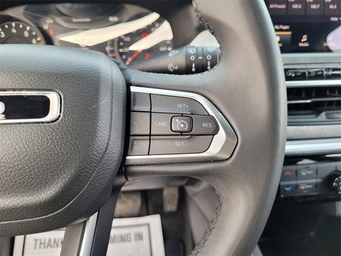 Used 2024 Jeep Compass Latitude image 22