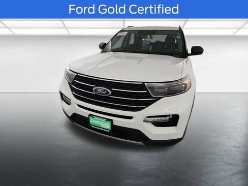 Certified 2024 Ford Explorer XLT w/ Equipment Group 202A AWD/4WD image 2