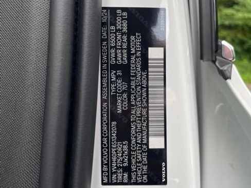 Certified 2025 Volvo XC90 T8 Plus w/ Protection Package Premier AWD/4WD image 29