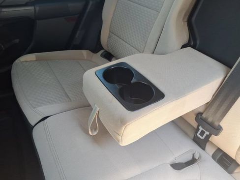 Used 2022 Ford Escape SE w/ Convenience Package FWD image 8