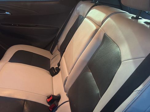 Used 2020 Chevrolet Bolt Premier w/ Infotainment Package image 30