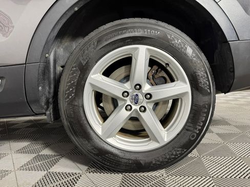 Used 2017 Ford Explorer XLT w/ Class II Trailer Tow Package AWD/4WD image 42