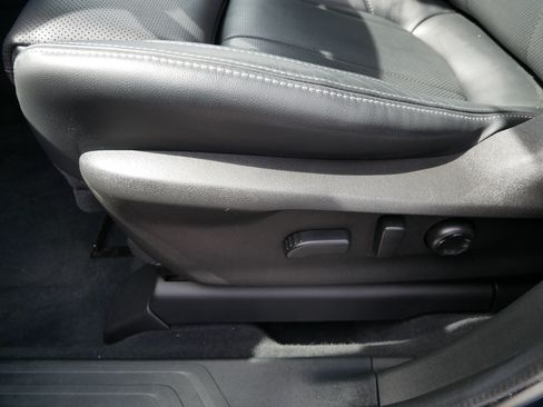Certified 2023 Subaru Ascent Touring AWD/4WD image 20