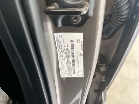 Used 2018 Ford F350 XLT w/ XLT Premium Package image 27