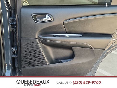 Used 2018 Dodge Journey Crossroad w/ Driver Convenience Group FWD image 22