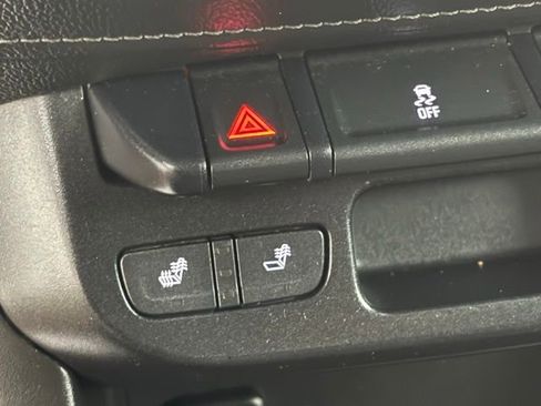 Used 2016 GMC Canyon SLT image 29