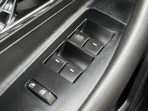 Used 2012 Ford Taurus SEL image 27