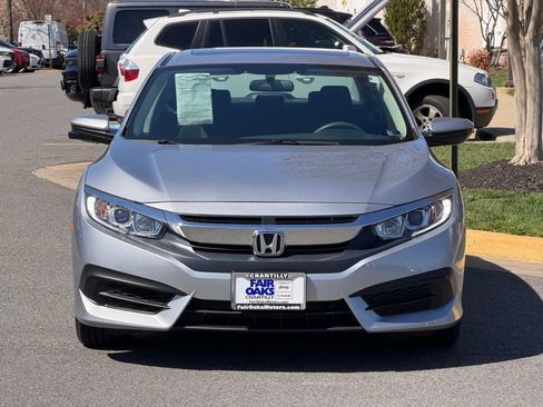 Used 2018 Honda Civic EX image 3
