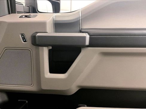 Used 2022 Ford F250 XLT w/ XLT Premium Package image 23