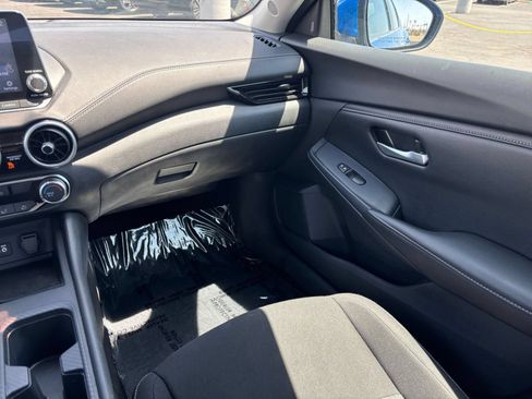Used 2025 Nissan Sentra SV FWD image 32