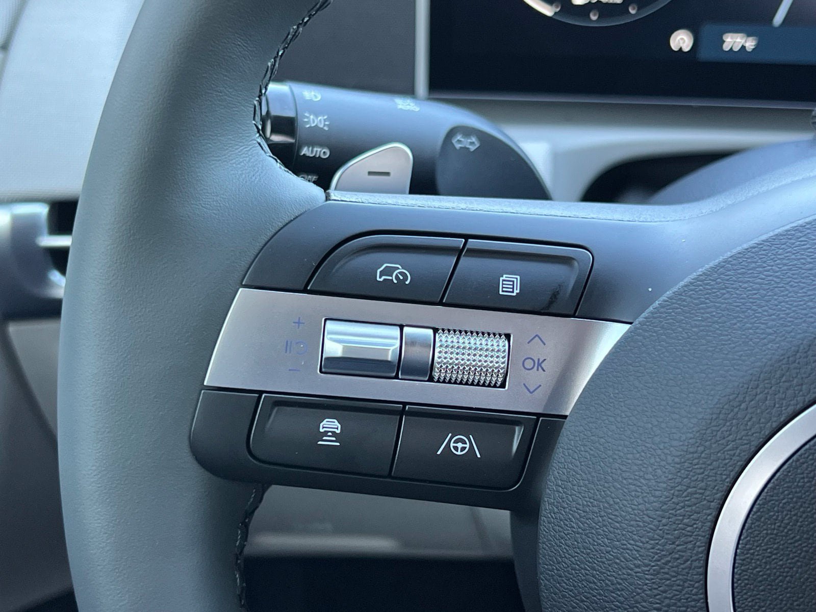 New 2026 Hyundai Tucson Limited FWD image 30
