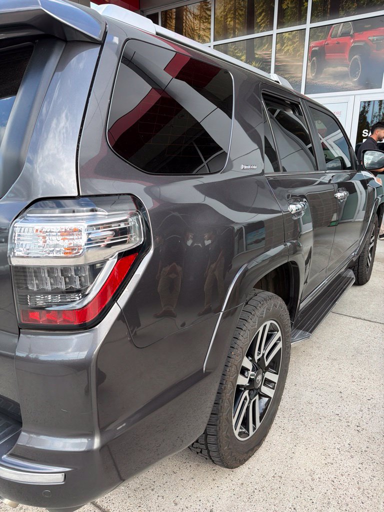 Used 2021 Toyota 4Runner Limited AWD/4WD image 4