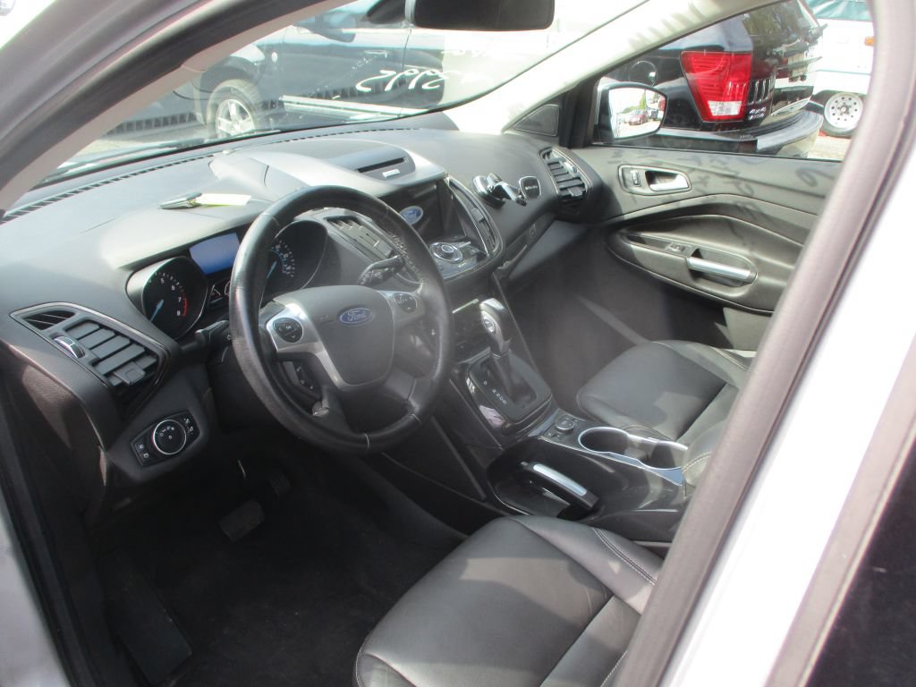 Used 2016 Ford Escape Titanium AWD/4WD image 12