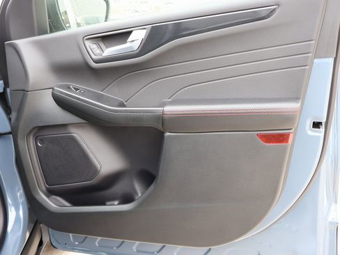 New 2026 Ford Escape ST-Line w/ Cold Weather Package AWD/4WD image 8