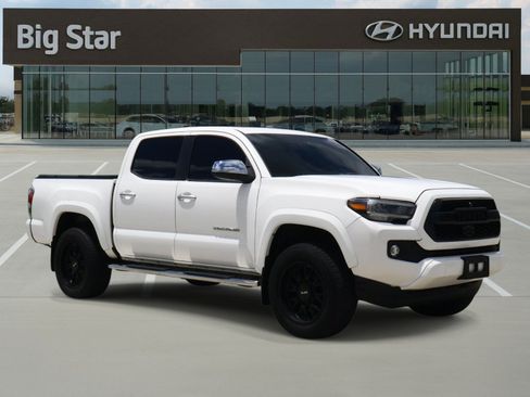 Used 2021 Toyota Tacoma Limited AWD/4WD image 6