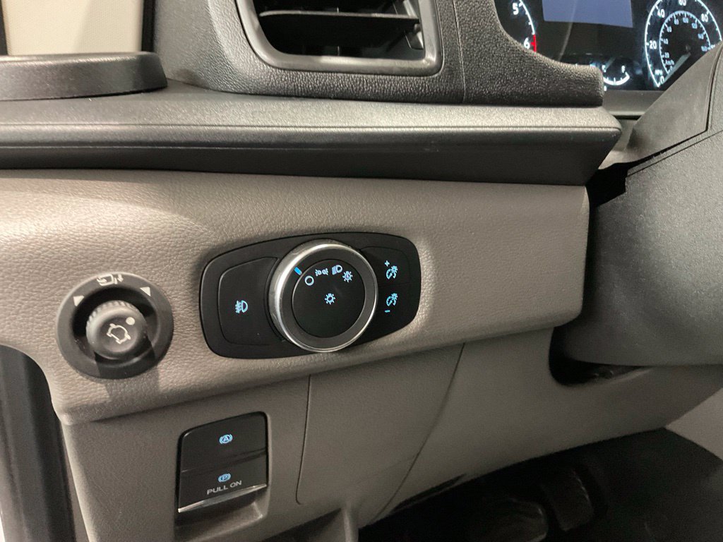 Used 2025 Ford Transit 350 XLT RWD image 8