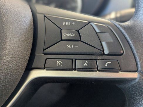 New 2025 Nissan Versa SV w/ Trunk Package FWD image 18