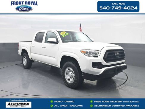 Used 2022 Toyota Tacoma SR image 1