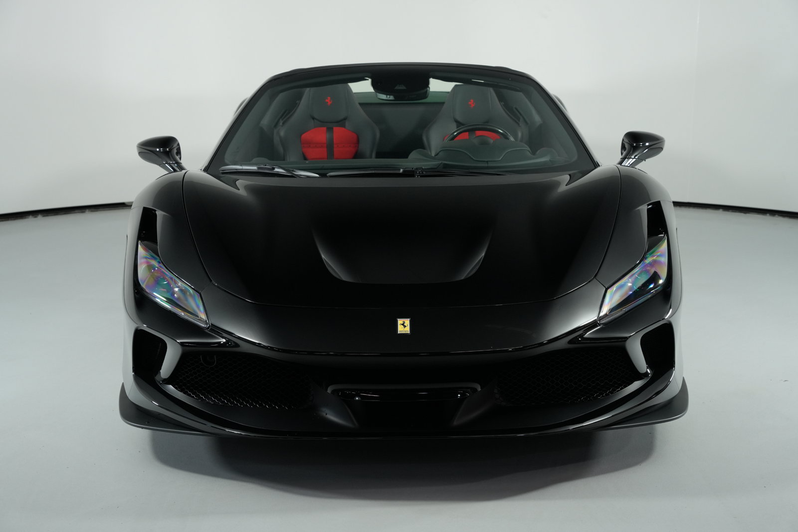 Used 2022 Ferrari F8 Spider RWD image 20