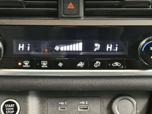 Used 2023 Nissan Rogue SV image 9