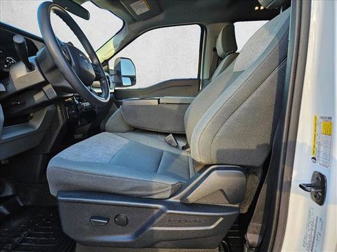 Certified 2025 Ford F250 XLT w/ Camper Package image 14