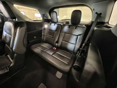 Used 2023 Ford Explorer XLT w/ Equipment Group 202A image 24