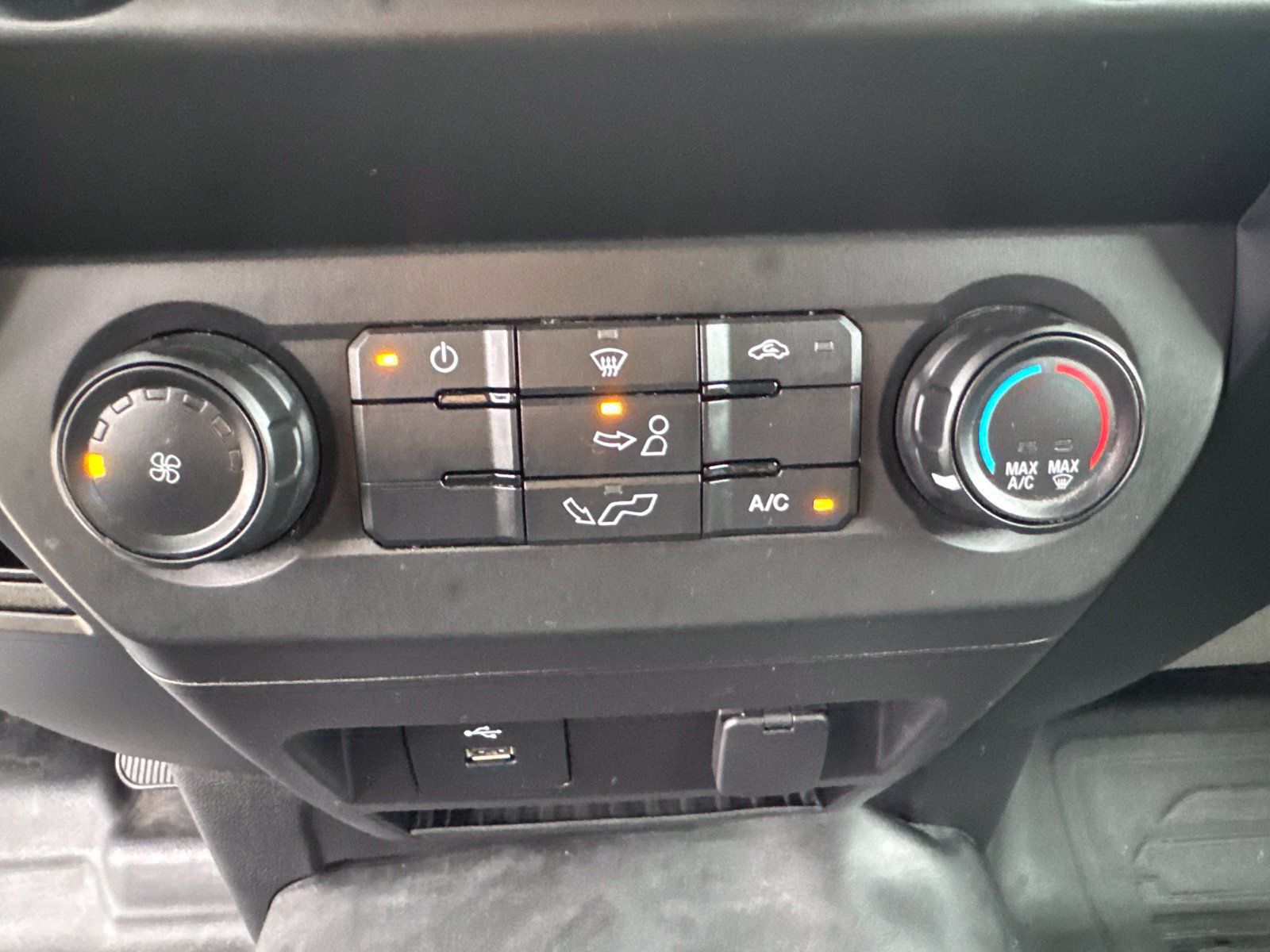 Used 2019 Ford F150 XL w/ Equipment Group 101A Mid AWD/4WD image 25