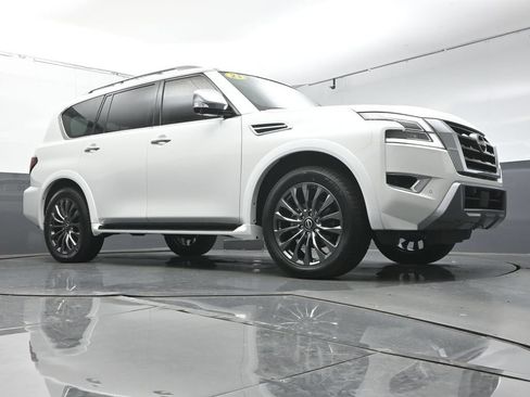 Used 2023 Nissan Armada Platinum w/ Captain's Chairs Package AWD/4WD image 41