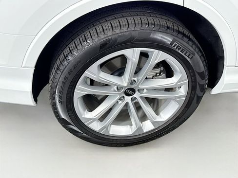 Certified 2025 Audi Q7 2.0T Premium Plus w/ Premium Plus Package image 32