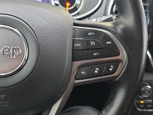 Used 2021 Jeep Cherokee Limited AWD/4WD image 17