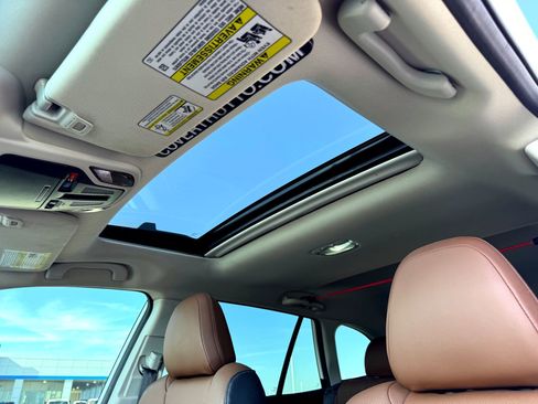 Used 2022 Subaru Outback Touring XT image 14