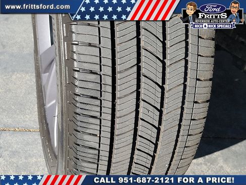 Certified 2022 Ford Explorer XLT w/ Equipment Group 202A image 21