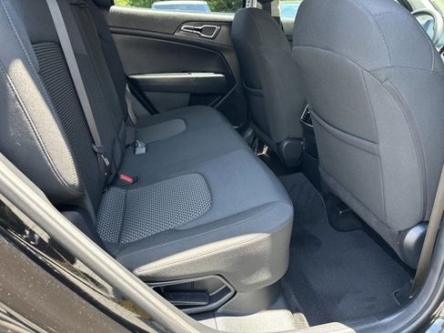 Certified 2023 Kia Sportage LX AWD/4WD image 18